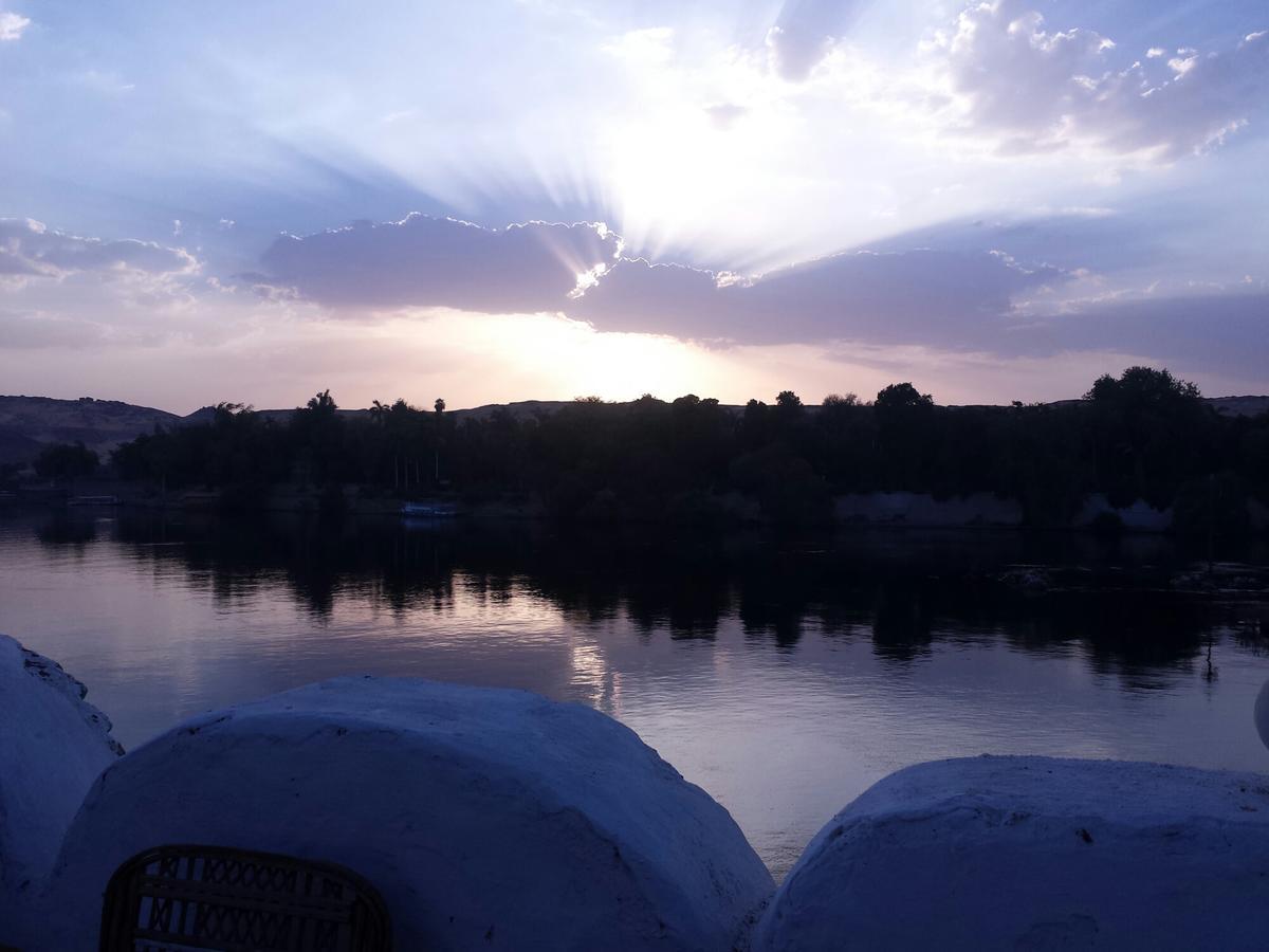 Baba Dool Bed & Breakfast Aswan Bagian luar foto